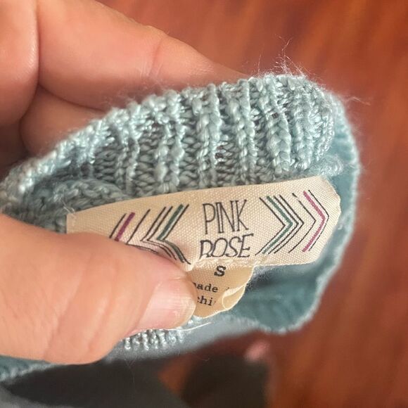 Pink Rose pull knitted sweater with lace detail. Juniors Swoll. - Picture 3 of 4